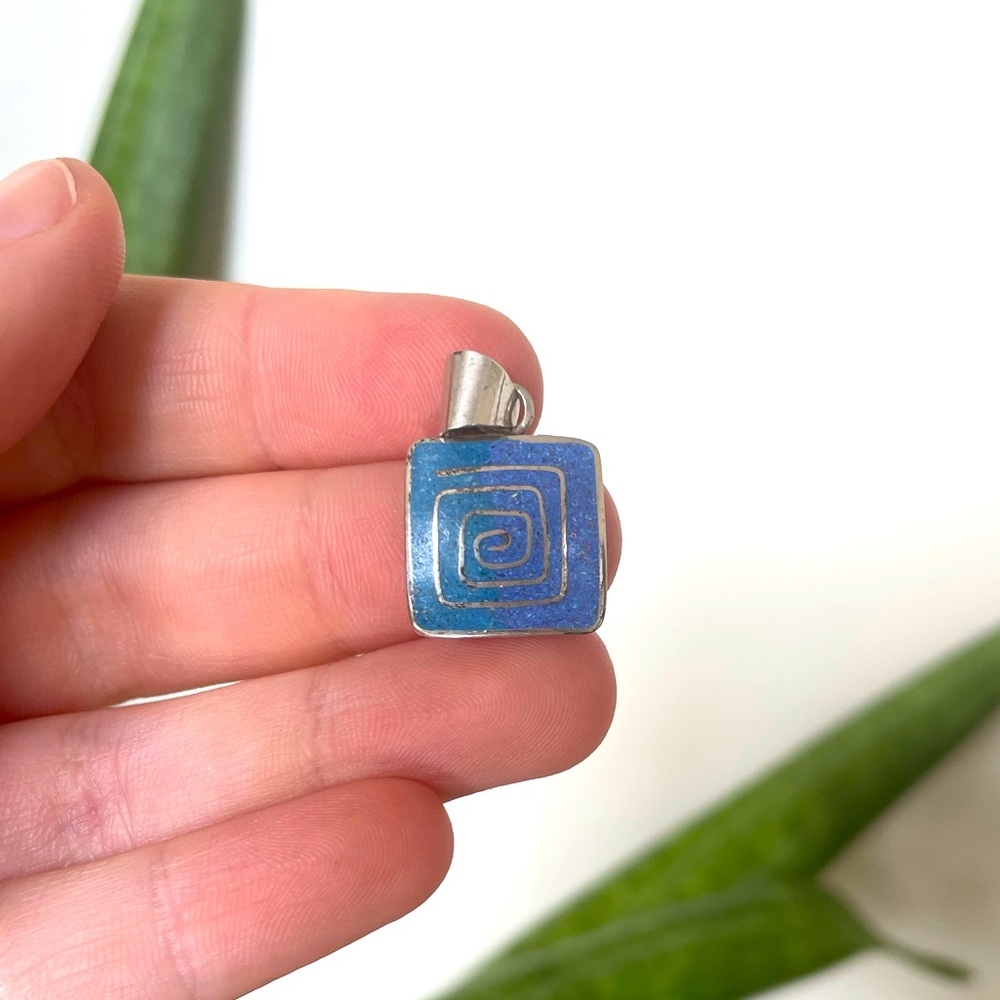 VINTAGE Funky Blue Sterling Silver Pendant
